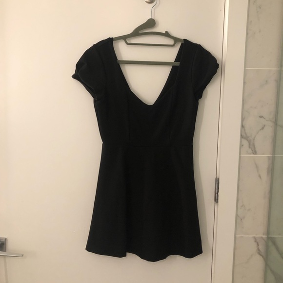 Urban Outfitters Little black dress - Picture 1 of 3